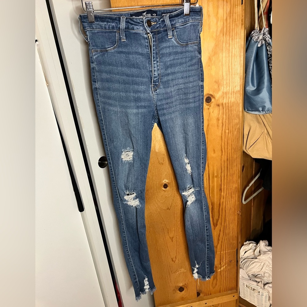 Hollister dark wash skinny jeans